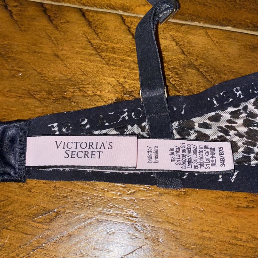 Size 34B unlined bralette with underwire from Victoria's Secret‎ - Picture 4 of 4